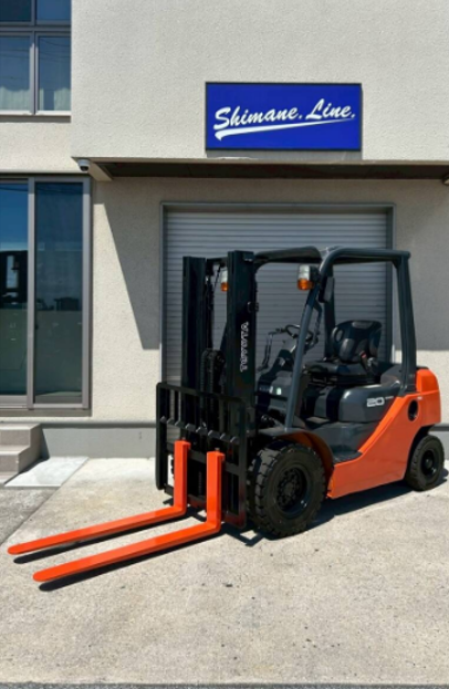 格安自社配送 トヨタ 現行モデル フォークリフト ディーゼル 2トン オートマ フルフリー 個人様や農家様も歓迎