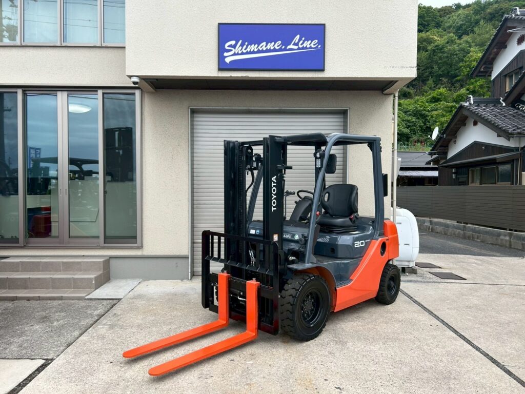 トヨタ　2ｔ　サイドシフト