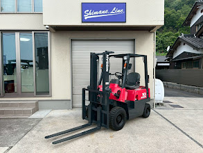 日産　１ｔ　アワー極少　タイヤ深溝