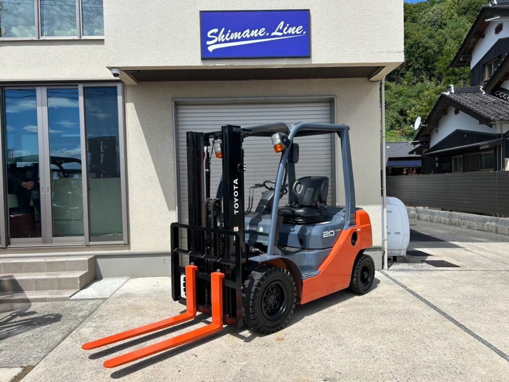 トヨタ　2ｔ　２段フルフリー　オートマ